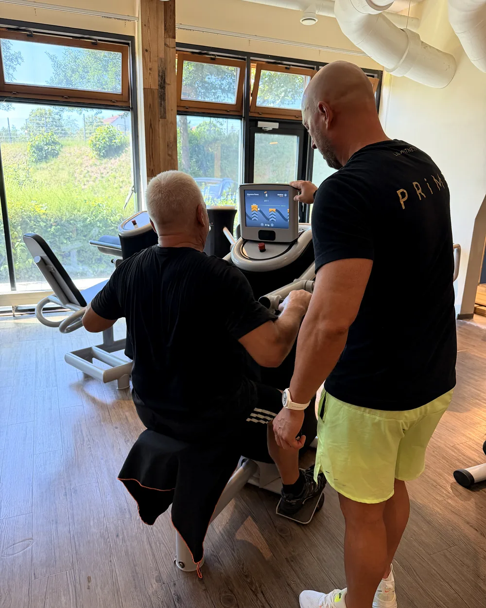 EGYM-Training mit Trainerbegleitung im Fitnessstudio Lichtenstein – Lila Fitness