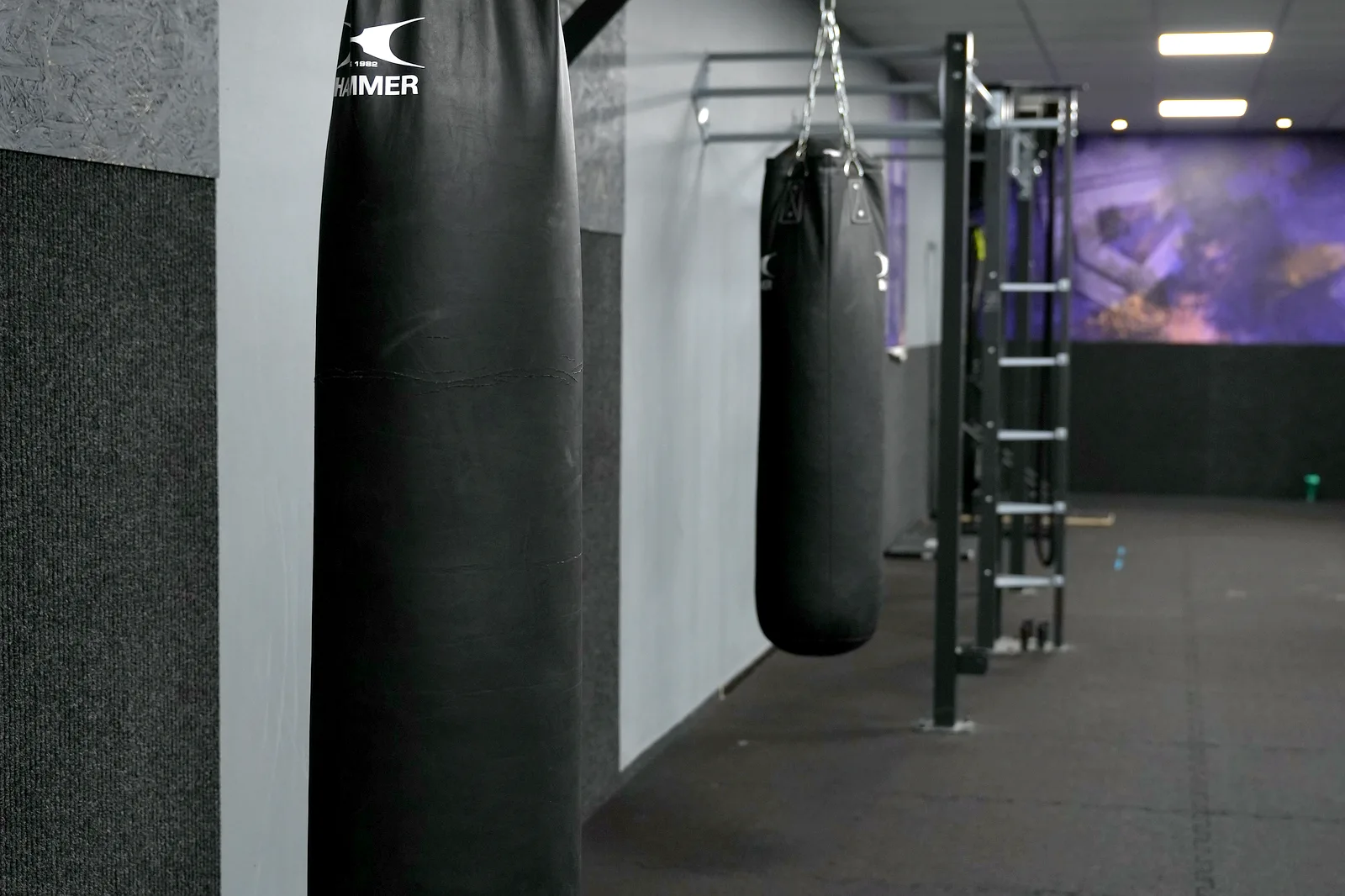 Boxsack-Training im Fitnessstudio Schneeberg – Lila Fitness