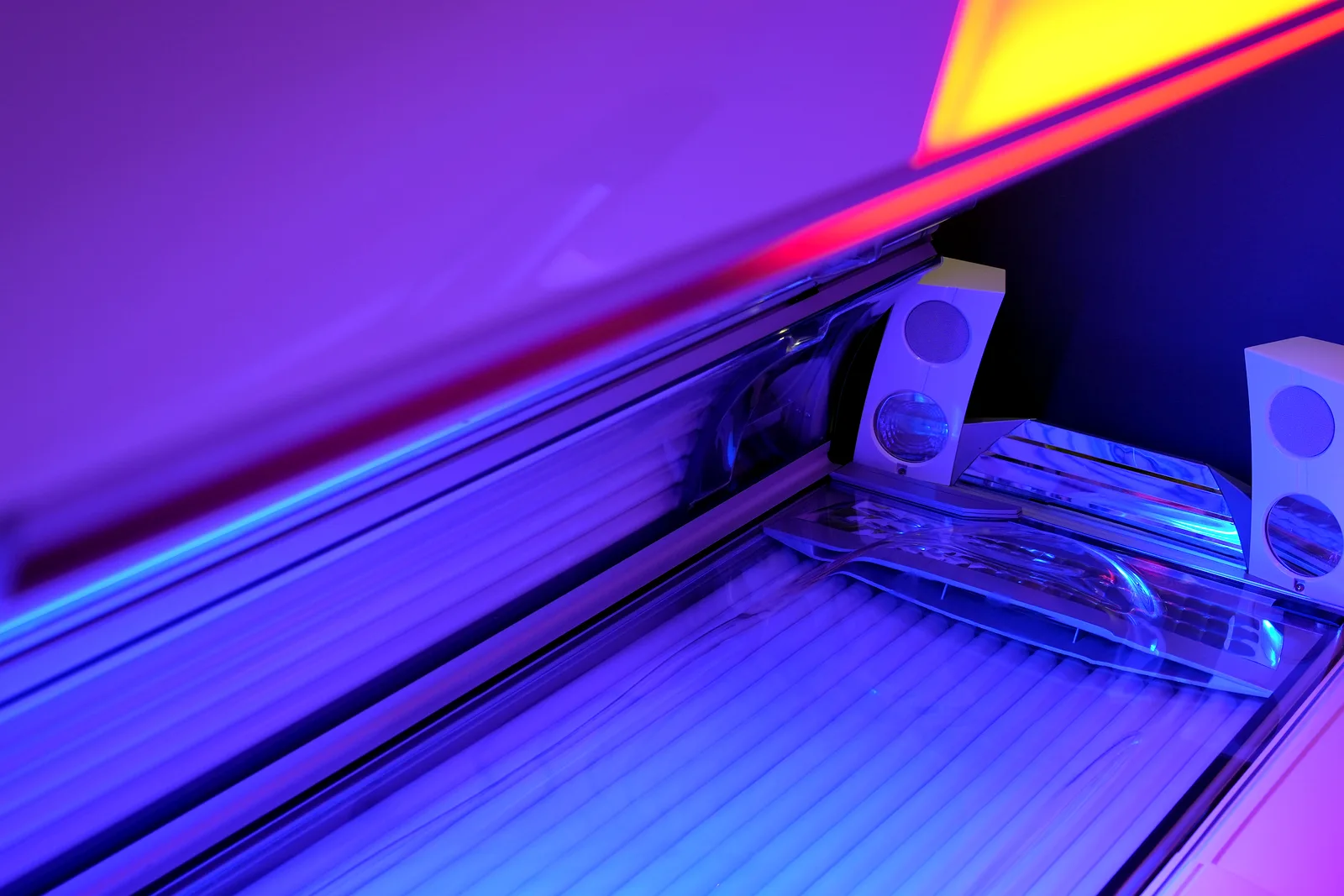 Solarium im Fitnessstudio Schneeberg – Lila Fitness